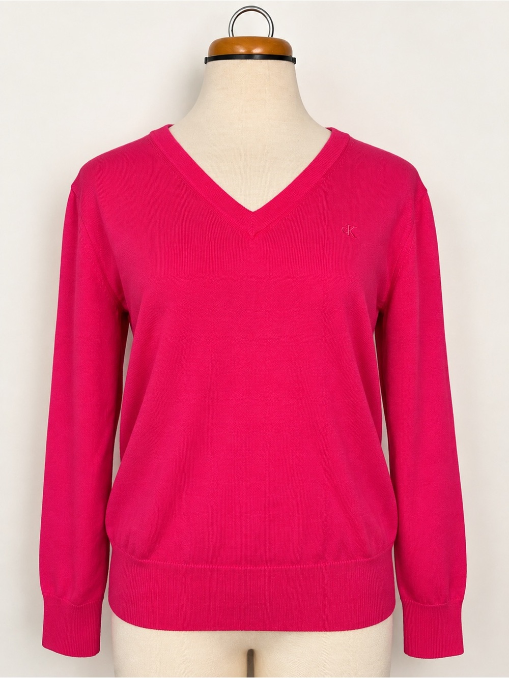 Fuchsia V-Neck Knit Sweater – 100% Cotton – Size M